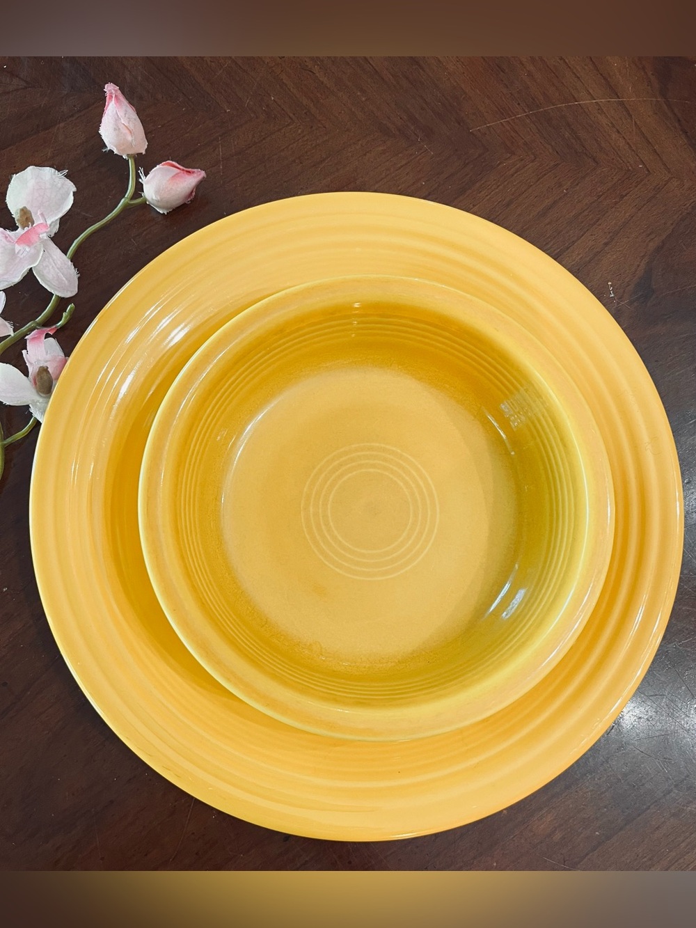 VTG 1995 Fiestaware Sunflower Yellow Set 2-pc: Dinner Plate & Coupe Bowl Lot